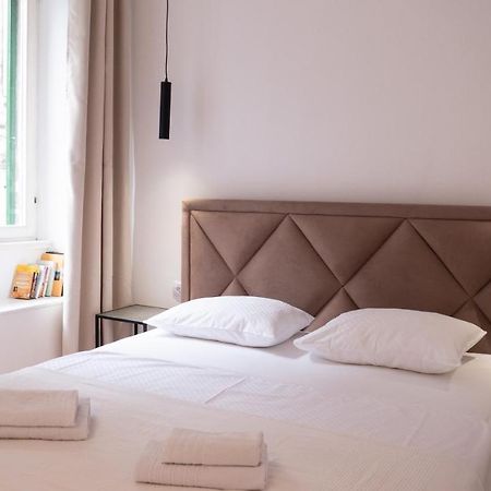 Tower Square Apartments Σπλιτ Εξωτερικό φωτογραφία