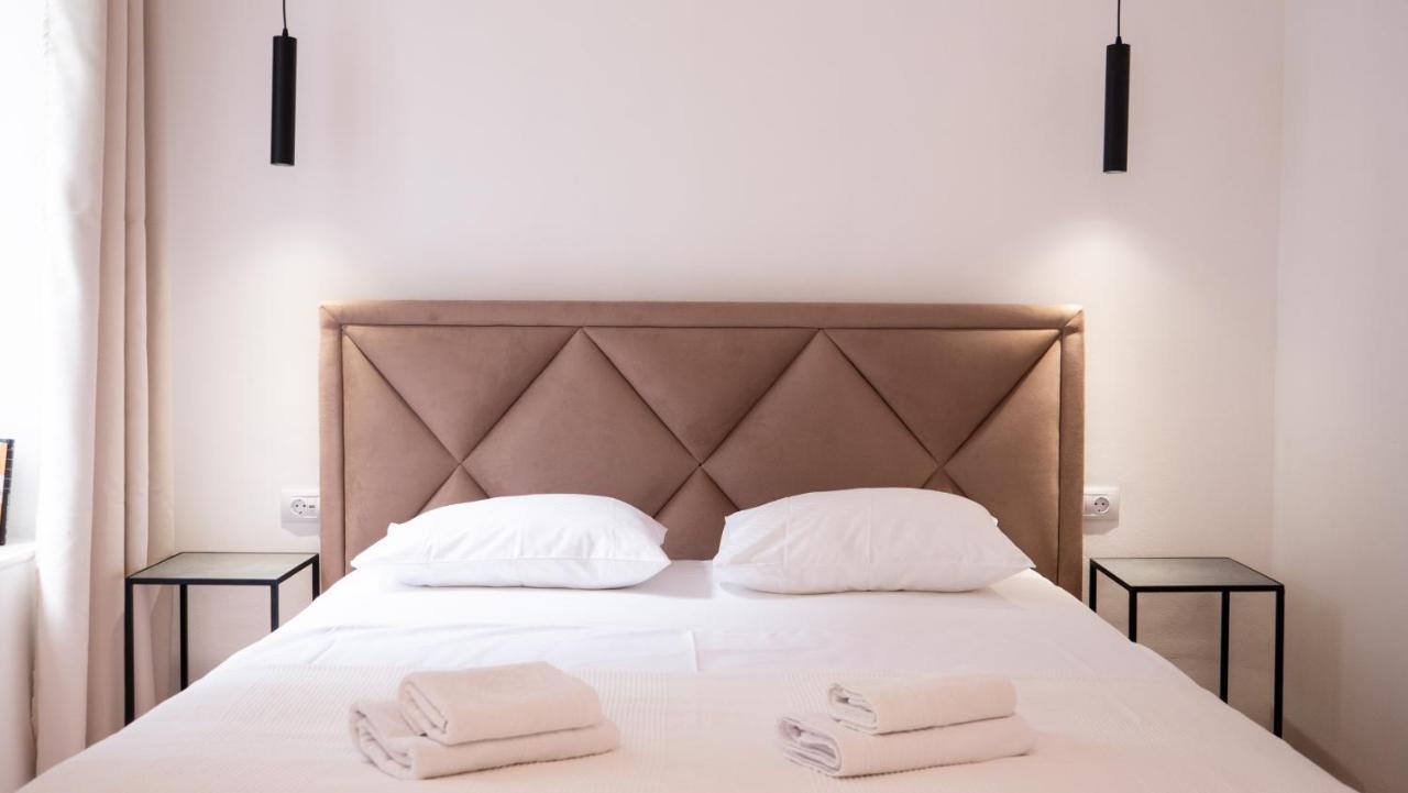 Tower Square Apartments Σπλιτ Εξωτερικό φωτογραφία